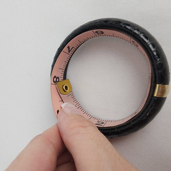 Vintage Black Snake Skin Bangle Bracelet - Picture 5 of 5